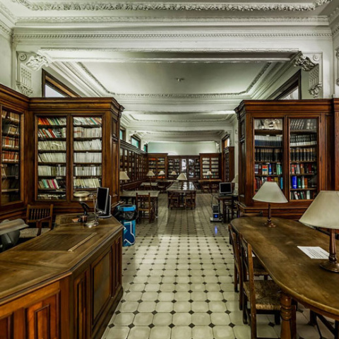  Centre de Lectura : © Josep M. Toset