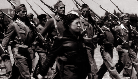  Fotografía: Encarnación Hernández Luna, capitana de la 9ª brigada de la 11ª División de Líster. -Centro Documental de la Memoria Histórica/CG FOTOGRAFÍAS C1547 EXP001 308A © MCD