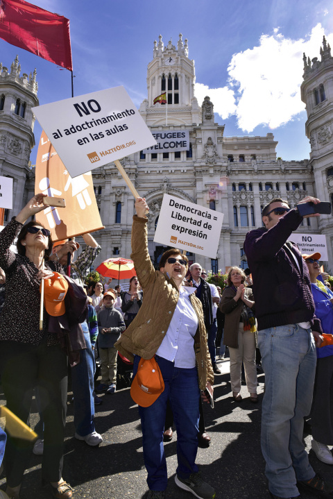 Miembros de la asociación conservadora "Hazte Oír" en una protesta.- GERARD JULIEN / AFP