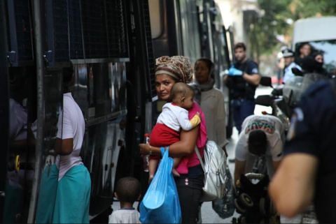Desalojo de un 'squat' en Atenas (26 de agosto de 2019). Foto: Spirou Trikoupi 17 Desalojo de un 'squat' en Atenas (26 de agosto de 2019). Foto: Spirou Trikoupi 17