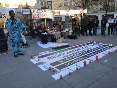 Concentración en memoria de las victimas del Tarajal el 4 de febrero en el barrio madrileño de Lavapiés. Foto: Cristina Fuentes. Concentración en memoria de las victimas del Tarajal el 4 de febrero en el barrio madrileño de Lavapiés. Foto: Cristina Fuentes.