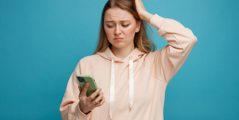Las chicas son, por norma general, las que más sienten los efectos de las redes sociales. (Fuente: Freepik) Redes sociales