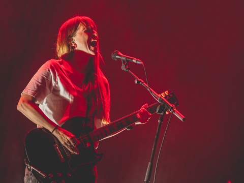 Anxela de Bala interpretando un tema del último disco 'Maleza'. (Fuente: Mattias Saraibe) Anxela de Bala interpretando un tema del último disco 'Maleza' (Fuente: Mattias Saraibe))