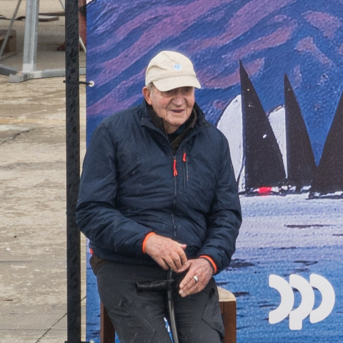 Fotografía de archivo de Juan Carlos I durante una de sus visitas a Sanxenxo.