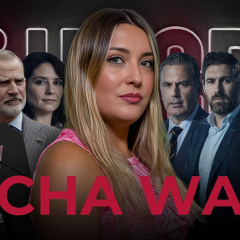 En el HECD de este jueves, titulado “Facha Wars”, Marina Lobo despliega un mapa bastante preciso del momento político: una Isabel Díaz Ayuso que corrige a Felipe VI para blanquear la conquista de América con el argumento de “los abusos eran de los aztecas”, mientras Vox entra en combustión interna con Juan García-Gallardo hablando abiertamente de fracaso y figuras como Iván Espinosa de los Monteros o Javier Ortega Smith exigiendo un congreso extraordinario a golpe de web militante. Todo ello en paralelo a la enésima campaña de sospecha sobre el sistema electoral (multiverso de votantes incluido) amplificada desde el ecosistema mediático afín, y rematado con el clásico momento hemeroteca cuando Miguel Tellado reivindica una oposición “sin faltar al respeto”. Un episodio que conecta revisionismo histórico, guerra interna de la ultraderecha y desinformación como estrategia política.

Hace 18 años nacimos con un compromiso: hacer un periodismo útil para la sociedad. Solo podemos continuar con esta labor si contamos con el apoyo de personas como tú.

Únete a la comunidad de Público. 18 años no son nada… cuando nos queda tanto por contar. Periodismo incómodo para tiempos difíciles. http://bit.ly/3VylhmD


Periodismo, investigación y compromiso para construir un mundo más igualitario.
¡Suscríbete ya a nuestro canal!: https://bit.ly/2U8nM0q
Visita: https://www.publico.es
Síguenos en Facebook: https://www.facebook.com/diario.publico/
Síguenos en Twitter: https://twitter.com/publico_es
Síguenos en Instagram: https://www.instagram.com/publico.es
Síguenos en TikTok: https://www.tiktok.com/@publico_es
Síguenos en Bluesky: https://bsky.app/profile/publico.es