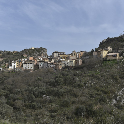 Foto de archivo de un municipio en el Pirineo aragonés.