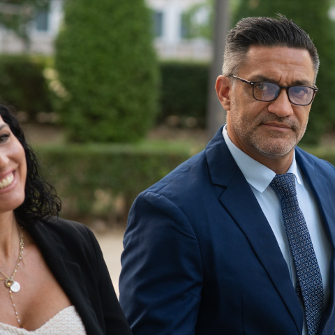 El exchófer de Luis Bárcenas, Sergio Ríos (d), a su llegada a la Audiencia Nacional, a 24 de junio de 2026, en Madrid (España). El conductor declara como acusado en el marco de la ‘Operación Kitchen’. Según el escrito de acusación, el comisario jubilado José Manuel Villarejo lo habría captado como confidente para que informara “de forma exhaustiva” de cada movimiento de la familia Bárcenas.Fernando Sánchez / Europa Press24 JUNIO 2026 JUICIOS24/6/2026
