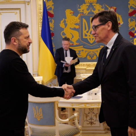 El president ucraïnès, Volodímir Zelenski, i el de la Generalitat, Salvador Illa, en la seva reunió a Kíiv d'aquest dijous.