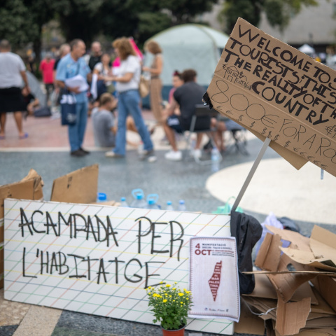 Acampada en Plaça Catalunya (Barcelona). Acampada en Plaça Catalunya (Barcelona).