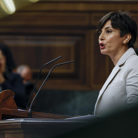 La ministra de Vivienda, Isabel Rodríguez durante el pleno en el que se debate y vota los decretos de vivienda del Gobierno celebrado este viernes en el Congreso de los Diputados en Madrid. La ministra de Vivienda, Isabel Rodríguez durante el pleno en el que se debate y vota los decretos de vivienda del Gobierno celebrado este viernes en el Congreso de los Diputados en Madrid.