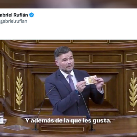 El tuit de Gabriel Rufián que recupera un antiguo vídeo en el Congreso. El tuit de Gabriel Rufián que recupera un antiguo vídeo en el Congreso.