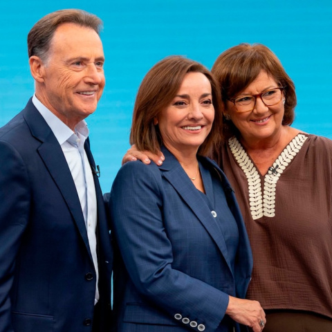 Matias Prats, Olga Viza y Pepa Bueno durante la grabación de 'El Telediario de nuestras vidas'. Matias Prats, Olga Viza y Pepa Bueno durante la grabación de 'El Telediario de nuestras vidas'.