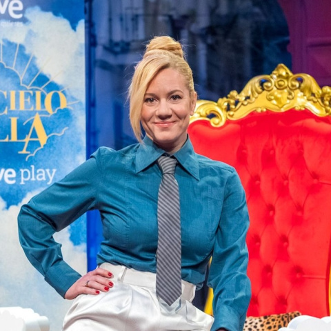 TVE ha decidido pasar 'Al cielo con ella', de Henar Álvarez, a La 2.