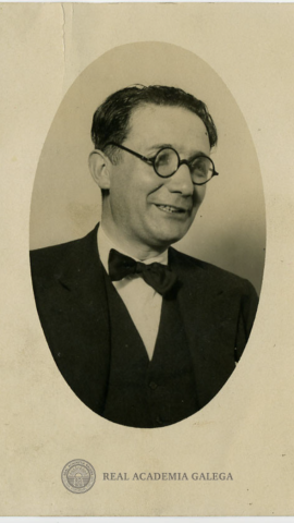 En 1964, catorce años depois de su muerte en Buenos Aires, la Real Academia Gallega le dedicó el Día das Letras Galegas por ser el referente máximo del galleguismo en su tiempo. En 1964, catorce años depois de su muerte en Buenos Aires, la Real Academia Gallega le dedicó el Día das Letras Galegas por ser el referente máximo del galleguismo en su tiempo.