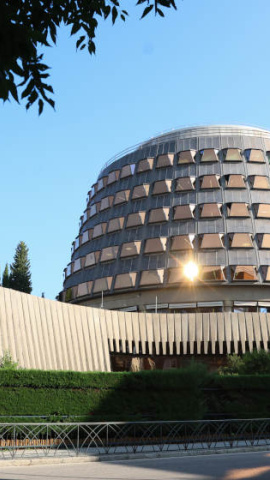 El Constitucional obliga a dar marcha atrás al desalojo de la sede de la Asociación La Serna de Ebro El Constitucional obliga a dar marcha atrás al desalojo de la sede de la Asociación La Serna de Ebro