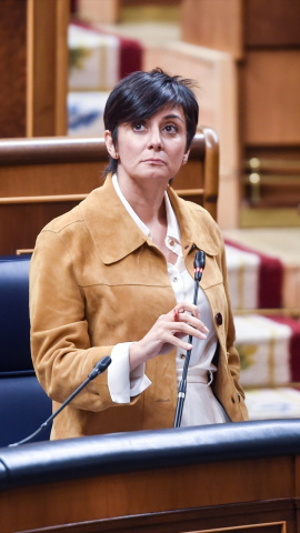 La ministra de Vivienda y Agenda Urbana, Isabel Rodríguez, durante una sesión de control al Gobierno.