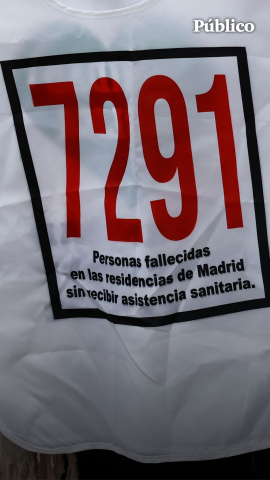 Familiares de las víctimas de las residencias: "Ayuso es la verdadera culpable" Los familiares de las 7.291 víctimas de las residencias se concentran frente a los juzgados de Plaza de Castilla por la comparecencia de Carlos Mur, firmante de los 'protocolos de la verguënza', desde Andorra: "Isabel Díaz Ayuso es la verdadera culpable de todo esto y ella nunca va a declarar en un juzgado".
¿Qué te han parecido sus palabras? ¿Estás de acuerdo? Te leemos en comentarios
#IsabelDíazAyuso #7291 #residencias #covid19 #protocolosdelavergüenza
Hace 18 años nacimos con un compromiso: hacer un periodismo útil para la sociedad. Solo podemos continuar con esta labor si contamos con el apoyo de personas como tú.
Únete a la comunidad de Público. 18 años no son nada… cuando nos queda tanto por contar. Periodismo incómodo para tiempos difíciles. https://bit.ly/3VylhmD
Periodismo, investigación y compromiso para construir un mundo más igualitario.
¡Suscríbete ya a nuestro canal!: https://bit.ly/2U8nM0q
Visita: https://www.publico.es
Síguenos en Facebook: https://www.facebook.com/diario.publico/
Síguenos en Twitter: https://twitter.com/publico_es
Síguenos en Instagram: https://www.instagram.com/publico.es
Síguenos en TikTok: https://www.tiktok.com/@publico_es
Síguenos en Bluesky: https://bsky.app/profile/publico.es