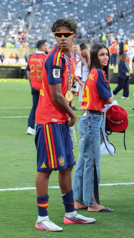 Lamine Yamal #19 of Spain and his partner Ines Garcia following the FIFA World Cup 2026 Final football match between Spain and Argentina on July 19, 2026 at New York New Jersey Stadium, MetLife Stadium in East Rutherford, New Jersey, United States - Photo Lamine Yamal #19 of Spain and his partner Ines Garcia following the FIFA World Cup 2026 Final football match between Spain and Argentina on July 19, 2026 at New York New Jersey Stadium, MetLife Stadium in East Rutherford, New Jersey, United States - Photo Jean Catuffe / DPPIFecha: 19/07/2025.Foto de archivoFirma: AFP7 / Europa Press - Only For Use In Spain