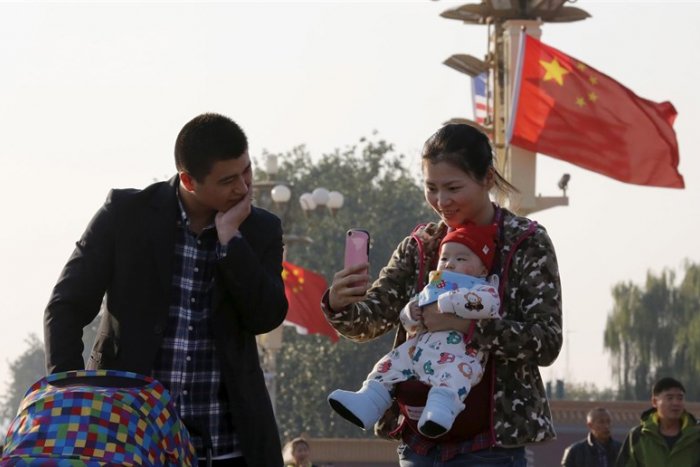 Una nueva generación de mujeres chinas lleva al país a una crisis en los matrimonios