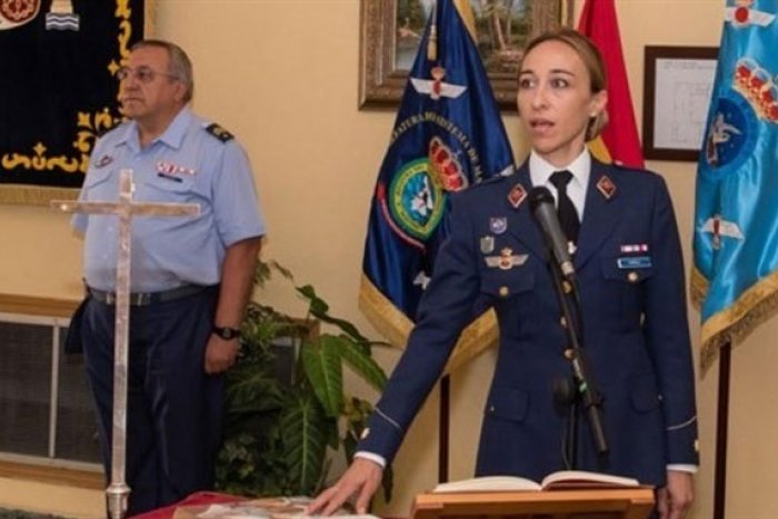 Toma posesión la primera mujer que asume el mando de una unidad en el Ejército del Aire