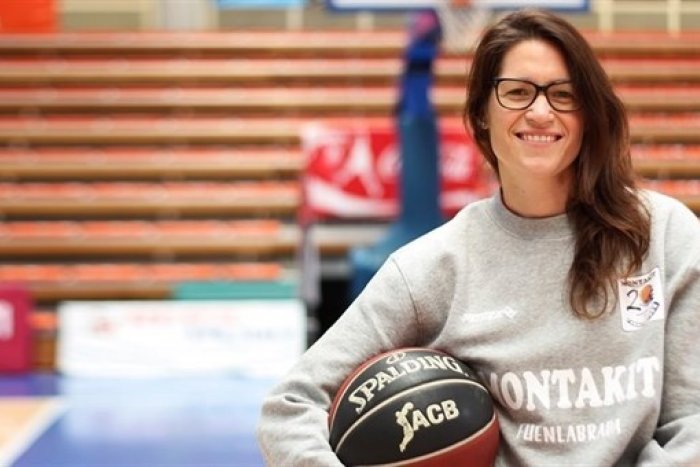 Anna Montañana hace historia al convertirse en entrenadora ayudante de un equipo de la ACB