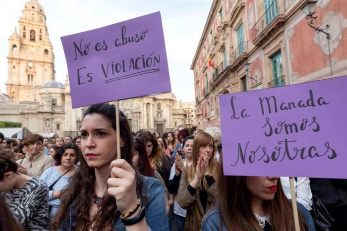 La Comisión sobre delitos sexuales propone que tanto el abuso como la agresión sean consideradas como "violación"