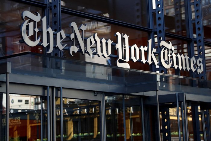 'The New York Times' demanda a Microsoft y a OpenAI por usar sus textos sin permiso