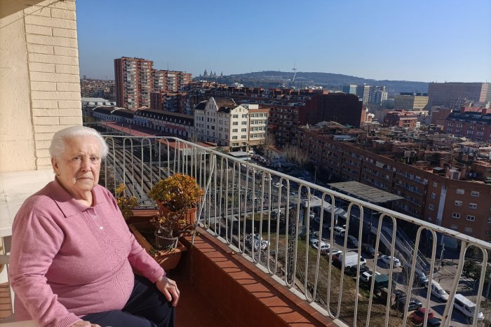 Dotze mesos del desnonament per error de la Rosario (98 anys): "Encara no m'han tornat res, ni la foto del meu casament"