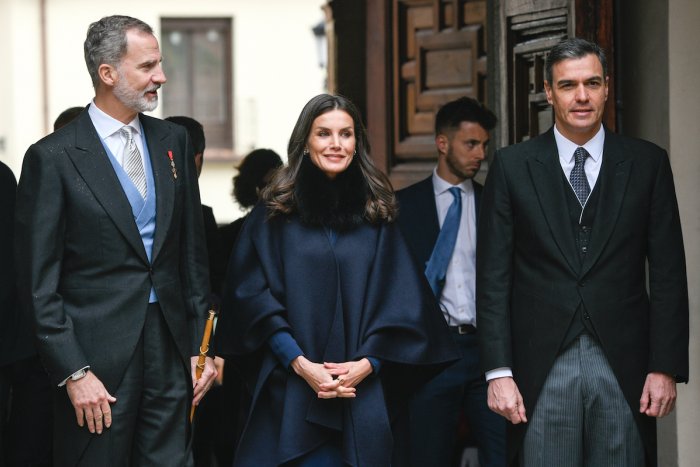 El Gobierno modifica la estructura de la Casa Real ante los rumores del inminente regreso del emérito a España