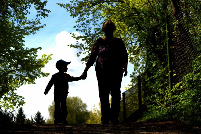 La Seguridad Social priva del complemento por crianza a cientos de miles de mujeres pensionistas