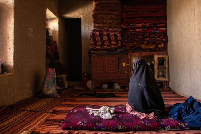 Afganistán, un año después de la toma de poder talibán: 'Más del 45% de las niñas no puede ir al colegio'