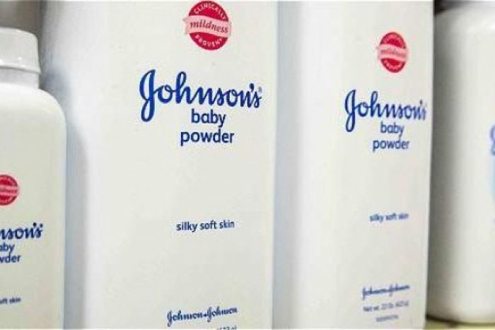 Johnson & Johnson espera al año que viene para dejar de vender sus cancerígenos polvos de talco en todo el mundo