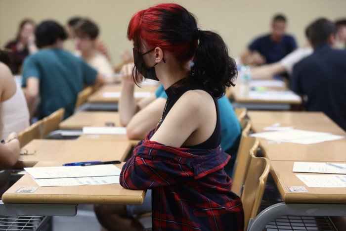 Una auditoría húngara alerta de "los problemas" que conlleva el alto nivel de educación de las mujeres