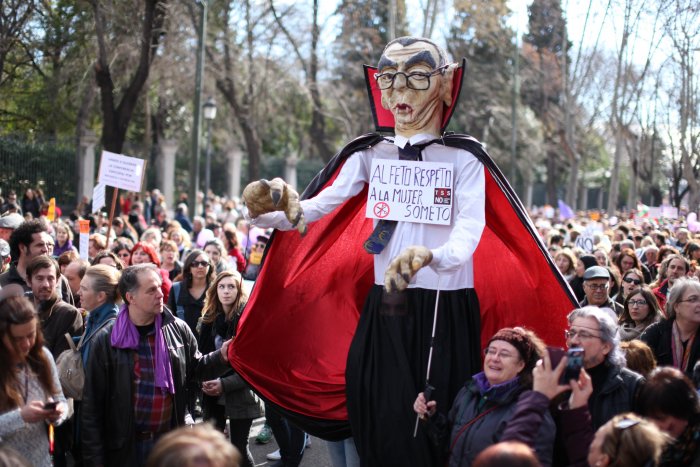 La nueva ley del aborto nace bajo la sombra del recurso del PP a la norma de Zapatero