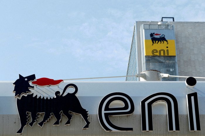 La firma italiana ENI compra el negocio de BP en Argelia para producir más gas