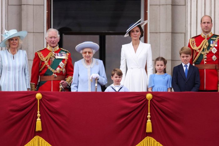 ¿Cómo funciona la línea de sucesión al trono británico?