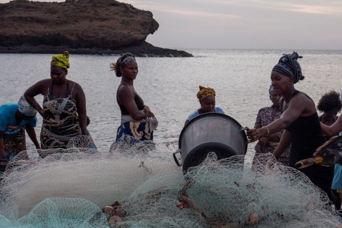 "Si ka badu, ka ta biradu": la historia de sororidad de las migrantes caboverdianas en Galicia