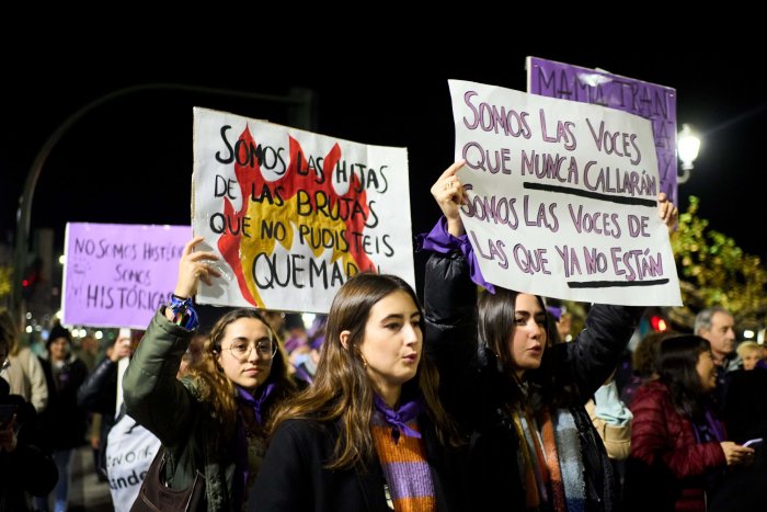 Cazan a 'La Manada de Castelldefels' por sus mensajes en WhatsApp tras violar a varias chicas: "La hemos destrozado"