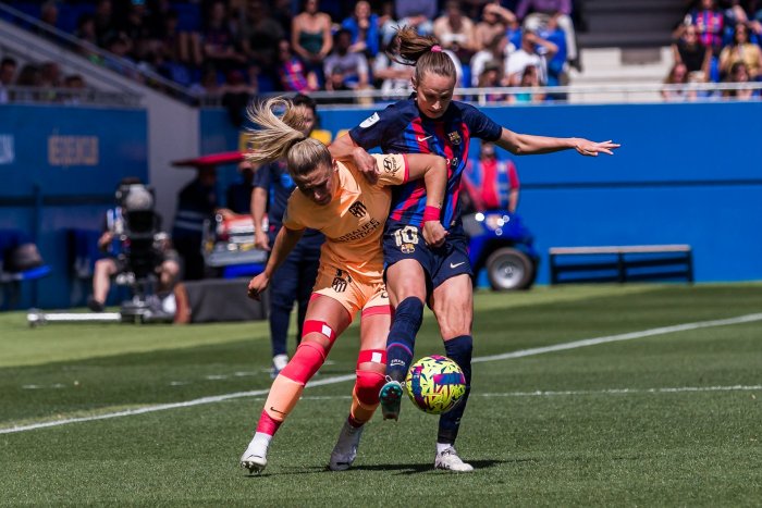 Las futbolistas mantienen la huelga