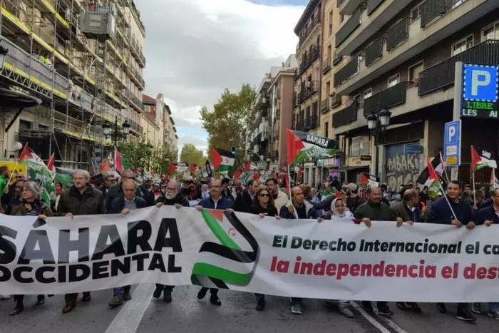 La solidaridad con el pueblo saharaui vuelve a Madrid entre cánticos contra Sánchez y a favor de la autodeterminación