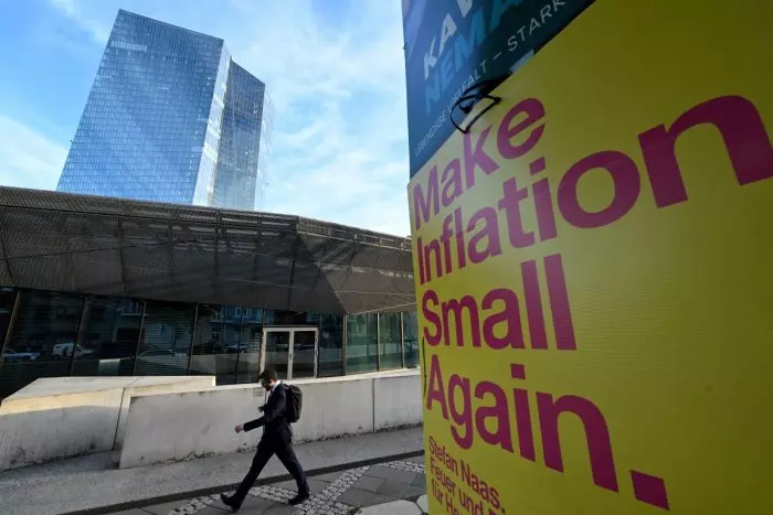 El BCE mantiene los tipos de interés en el 4,5% y advierte de que no se van a bajar a corto plazo