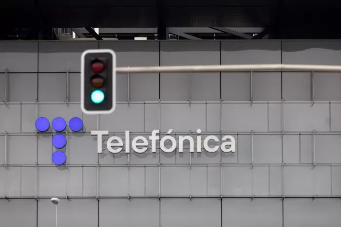 El Estado compra el 10% de Telefónica tras la entrada de los saudíes