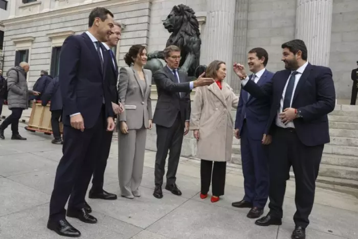 Las comunidades del PP reclaman 1.800 millones más de déficit tras perdonar 2.200 millones en impuestos