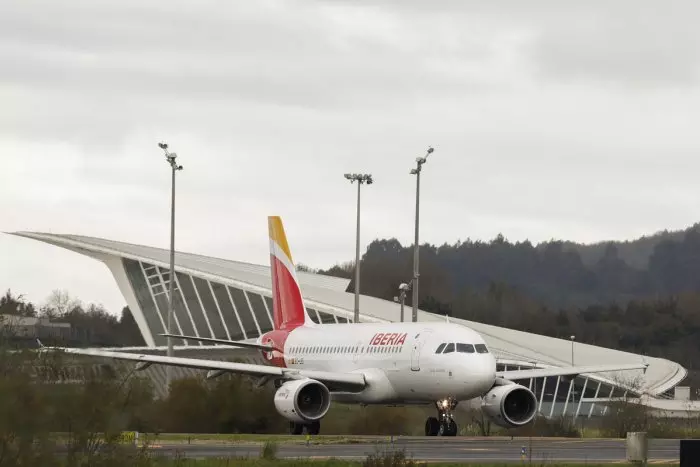 El sindicato USO convoca una huelga en el 'handling' de Iberia que coincide con la ya anunciada por UGT y CCOO