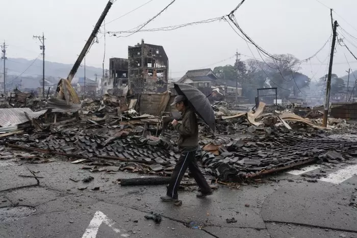 Elevan a 73 los muertos tras el terremoto en el oeste de Japón