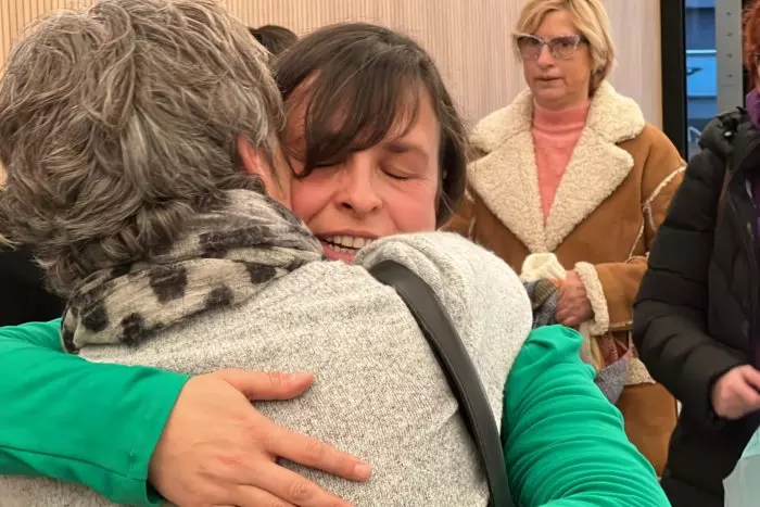 Absuelta la activista Vanessa Mendoza, juzgada por defender el derecho al aborto en Andorra