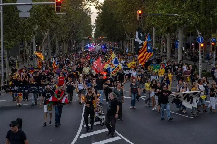 García Castellón estima ahora como delito contra los derechos humanos la agresión a dos policías en el 'caso Tsunami'