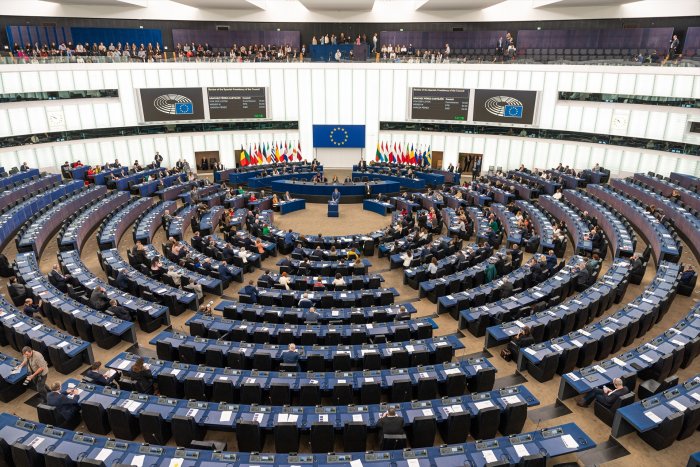 La Eurocámara y los países de la UE cierran un acuerdo sobre las nuevas reglas de control del déficit