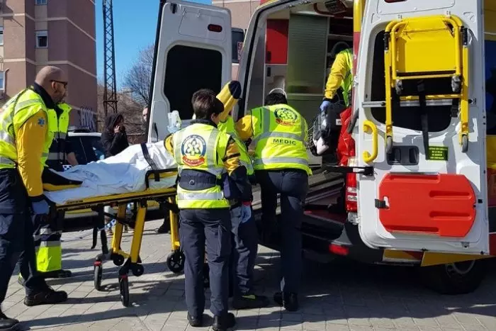 Doble drama en Aluche: una anciana inválida muere de inanición días después de que su hijo falleciera en la cocina