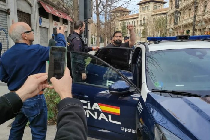 Óscar Reina, el líder sindical con más detenciones: "El 'lawfare' del que hablan ahora lo padecemos en el SAT hace años"